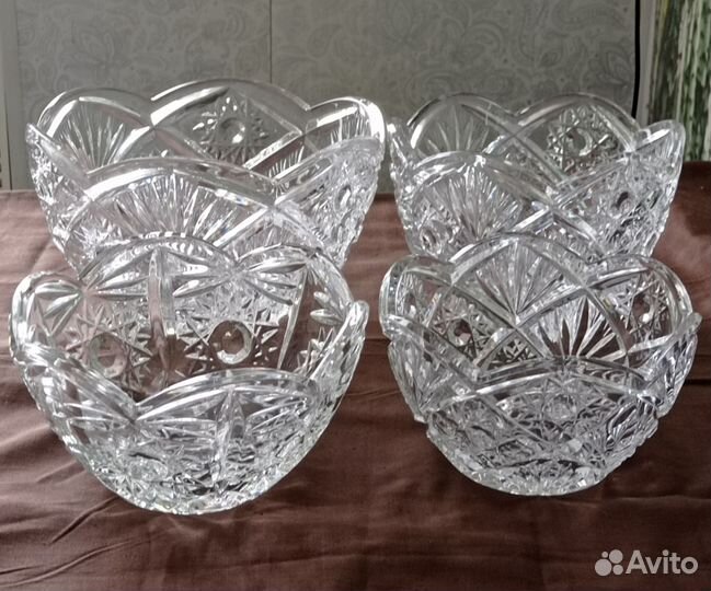 Набор хрустальных салатников времён СССР