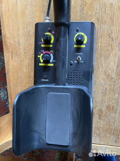 Металлоискатель JJ Connect V2000