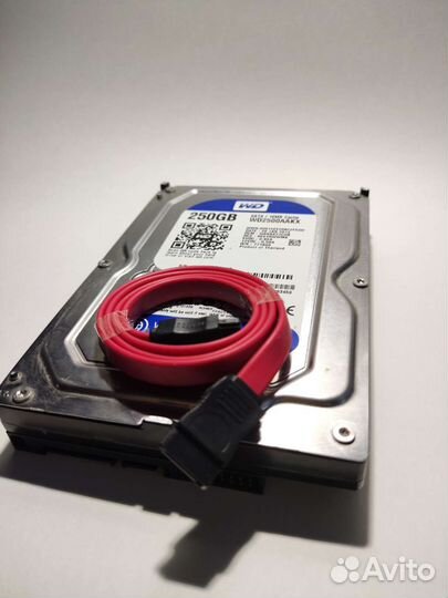 Жесткий диск + SATA Кабель