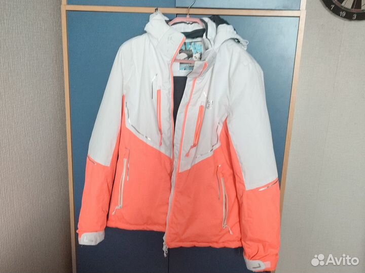 Спортивный костюм женский