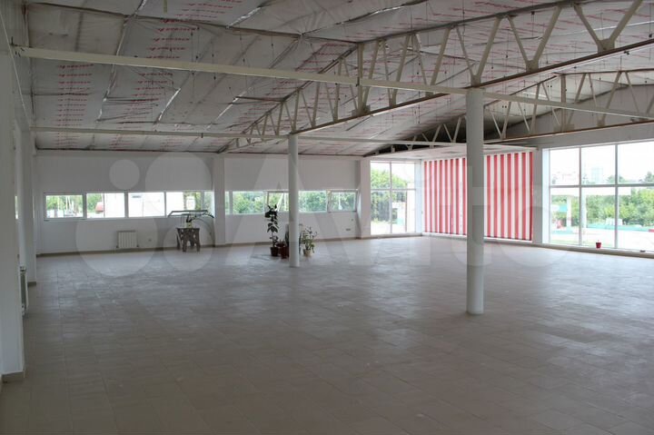 Свободного назначения, 270 м²