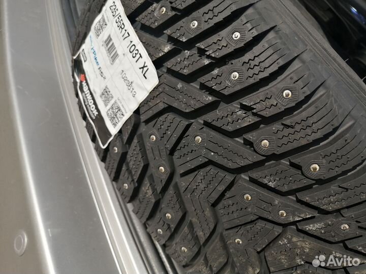 Hankook Winter I'Pike RS2 W429 235/55 R17 103T