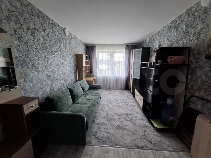 Комната 17 м² в > 9-к., 3/5 эт.