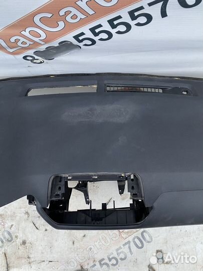 Toyota RAV4 XA50 Торпедо