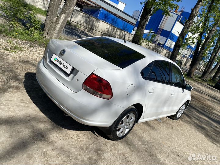 Volkswagen Polo 1.6 AT, 2012, 188 000 км