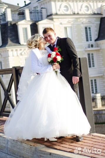 Свадебное платье