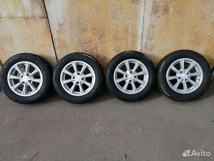 Колеса в сборе зимние R14