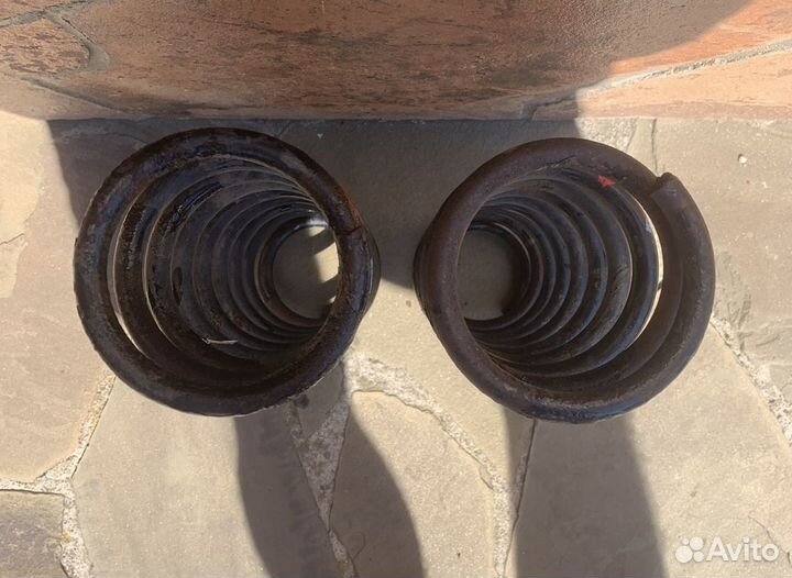 Пружины задние лансер 9 1.6