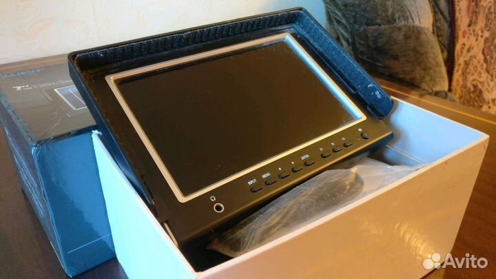 Накамерный монитор Lilliput 7