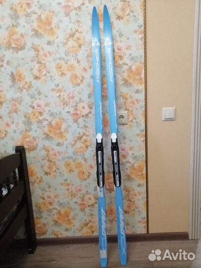Беговые лыжи fischer 160 см