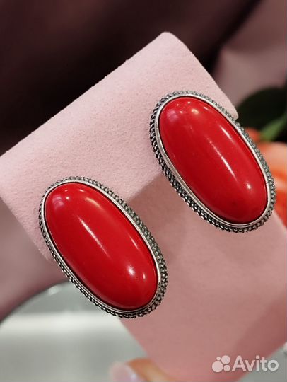 Серьги и кольцо из Коралла