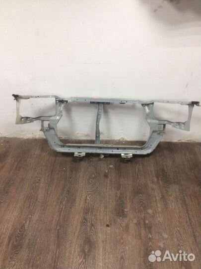 Рамка радиатора передняя Mitsubishi Carisma DA1A