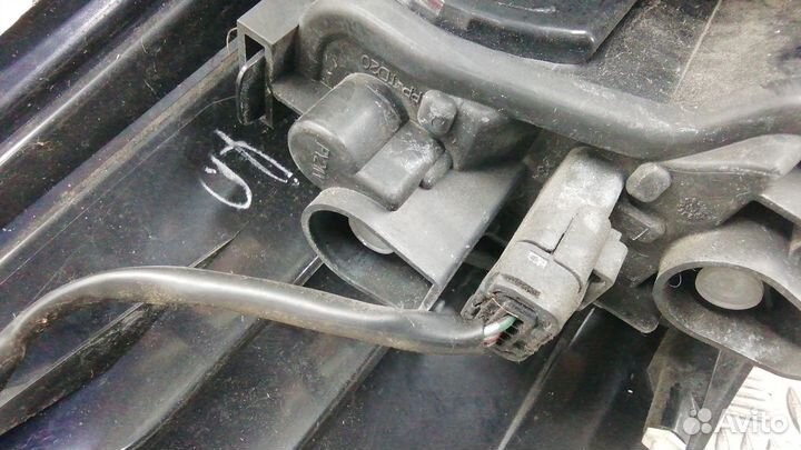 Фонарь Nissan Qashqai J10 (2006-2014)