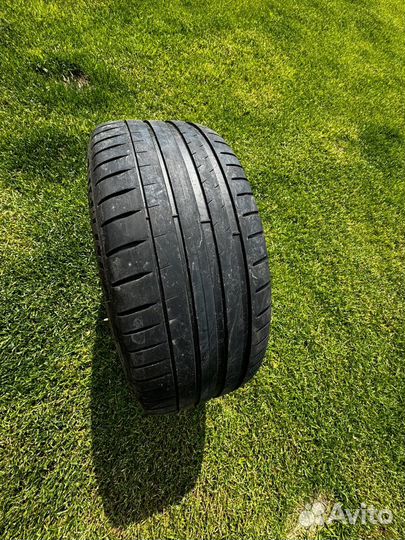 Michelin Pilot Sport 4 255/45 R17