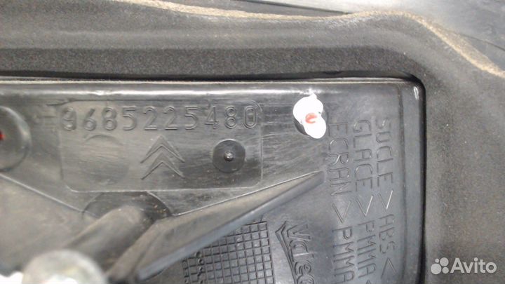 Фонарь крышки багажника Citroen C3 2009, 2010