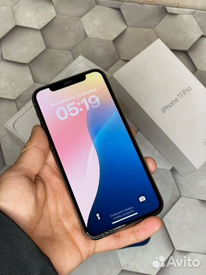 iPhone 11 Pro, 64 ГБ