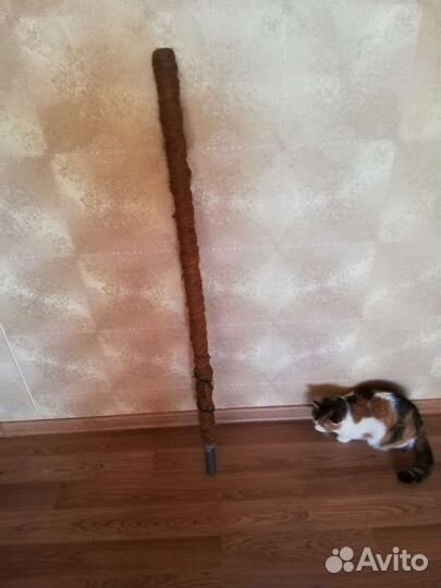 Кокосовая опора для цветов