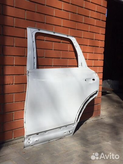 Дверь задняя левая Volkswagen Touareg NF 2