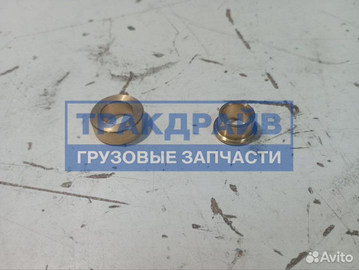 Втулкаротора центрифуги для грузовиков Scania комплект: верхняя + нижняя