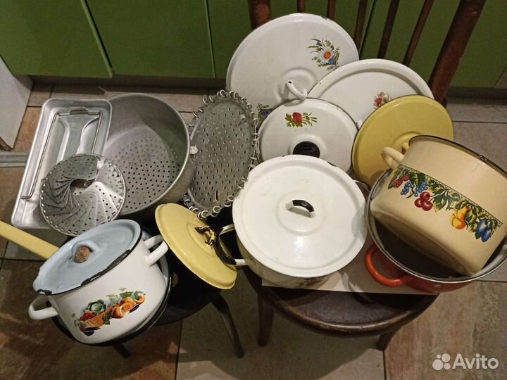 Кастрюли, крышки эмалированные