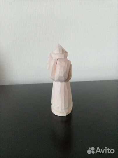 Резная фигурка Деда Мороза, резные ложки