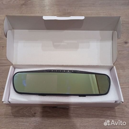 Видеорегистратор Digma FreeDrive 303