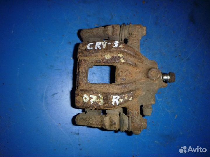 Суппорт задний правый honda CR-V 2007