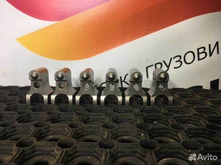 Кронштейн форсунки (комплект) Daf XF105