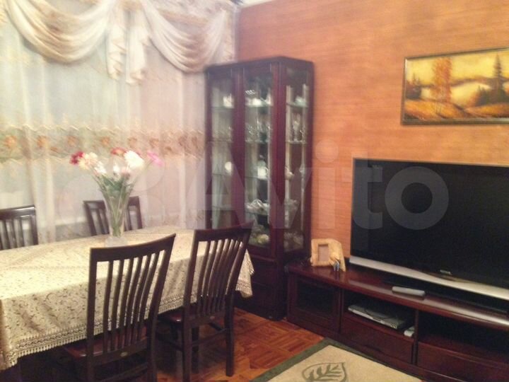 2-к. квартира, 60 м², 10/10 эт.