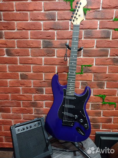 Электрогитара (новая) S-S-S
