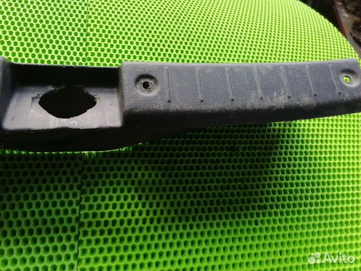 Обшивка багажника Сузуки Лиана