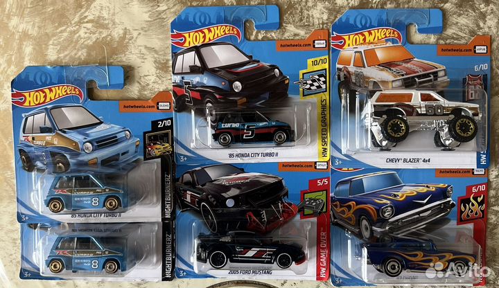 Hot wheels машинки