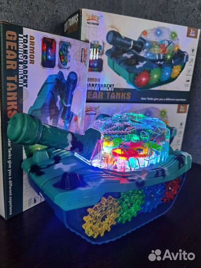 Прозрачный танк самодвижущийся со световыми и музы