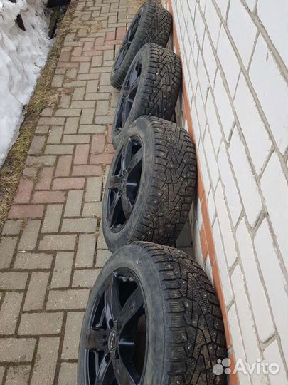 Pirelli Scorpion Ice Zero 2 255/55 R17
