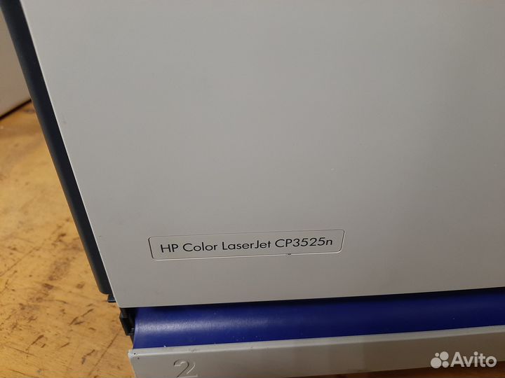 Цветной лазерный принтер HP Color LaserJet CP3525