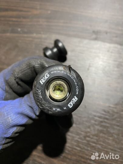 Слайдеры маятника для Suzuki GSX650F