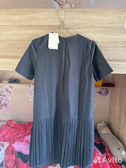 Платье школьное новое