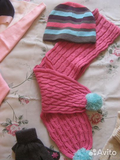 Новый.Комплект шапка р.56-58 шарф варежки
