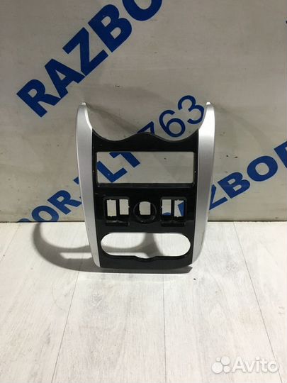 Рамка магнитолы LADA largus 1.6 мт к4м