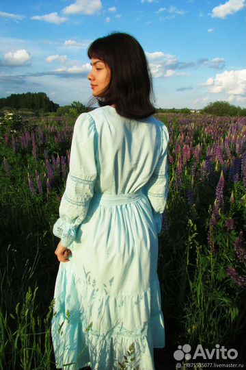 Платье льняное мятное с вышивкой