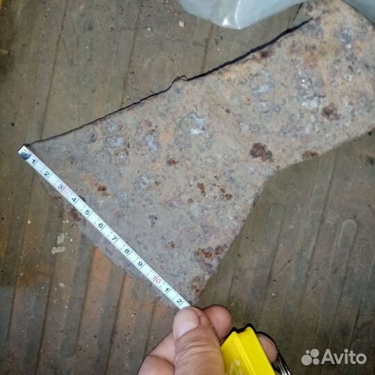 Топор древний