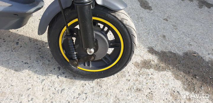 Электросамокат E-scooter g30