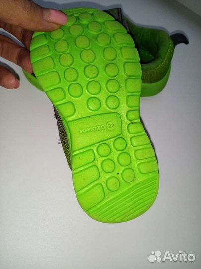 Кроссовки детские 23 размер