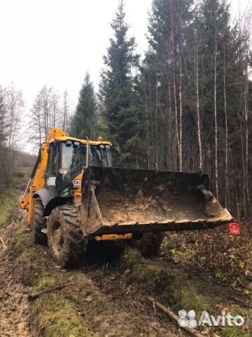 Экскаватор погрузчик