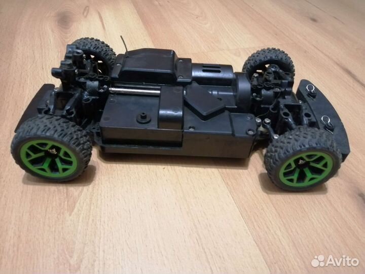 Машинка на радиоуправлении