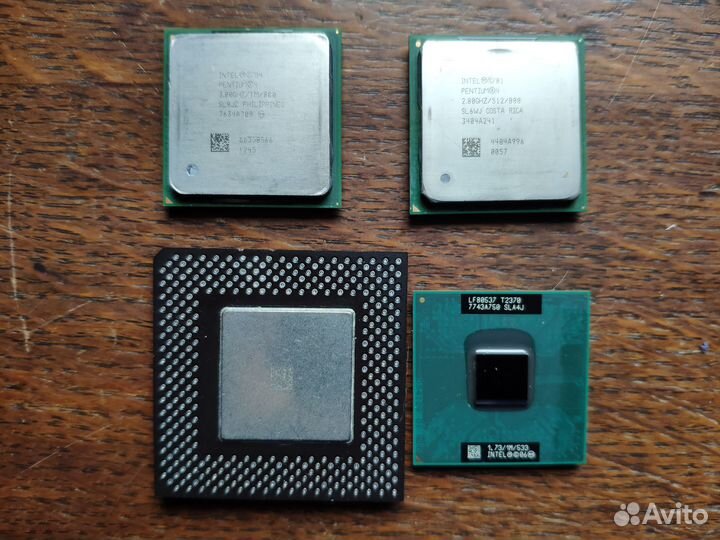 Intel процессоры 4 штуки