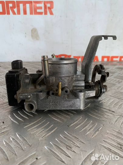 Дроссельная заслонка Toyota Corolla EE103V