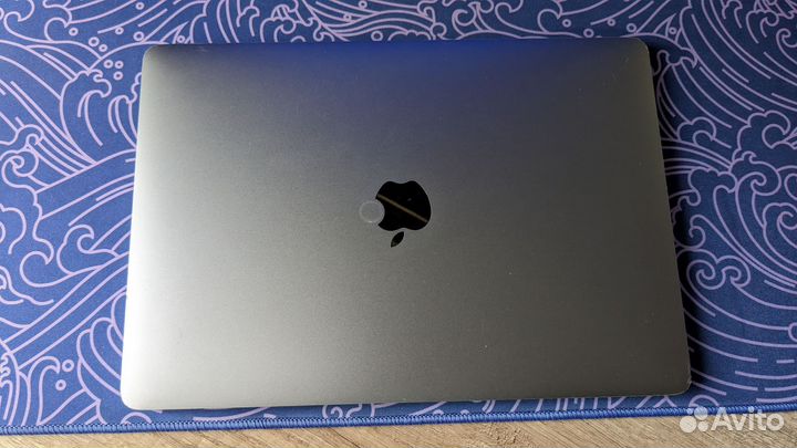 Apple Macbook Pro 13 2018 touch bar i5 8/512