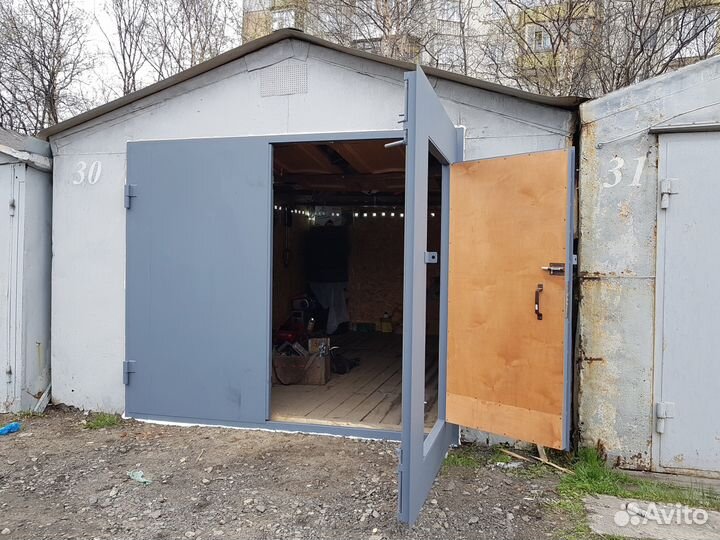 Гаражные метал,ворота,угол 63х63,петли 40 мм,замок