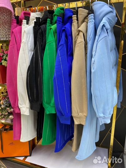 Спортивный комтюм женский тройка